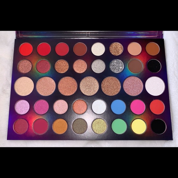 (RELISTED) ✨ HP ✨ NIB DC ✨ Hit the Lights Palette ✨ - Picture 2 of 5